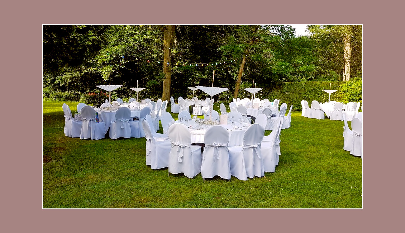 Deko-fuer-Hochzeit-im-Garten